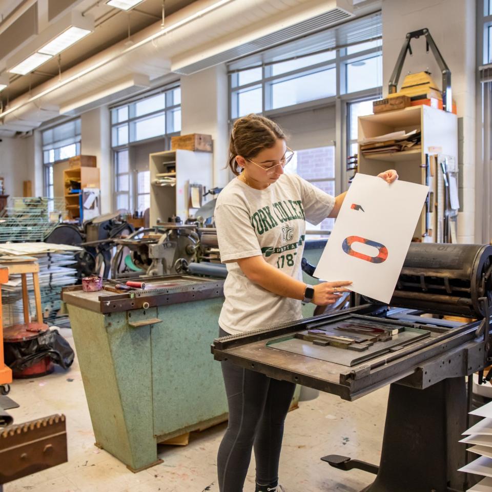 Student uses letterpress in studio